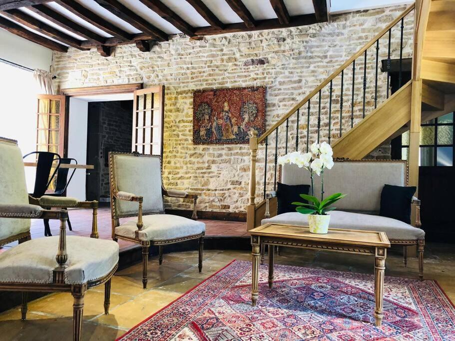 Maison Celeste นุย-แซ็ง-ฌอร์ฌ ภายนอก รูปภาพ