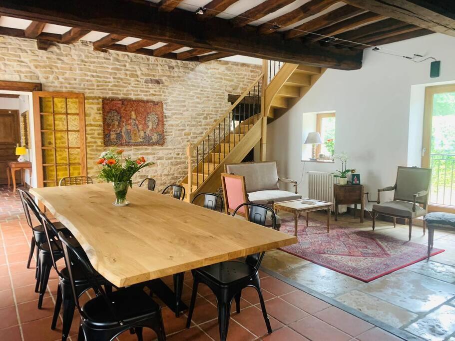 Maison Celeste นุย-แซ็ง-ฌอร์ฌ ภายนอก รูปภาพ